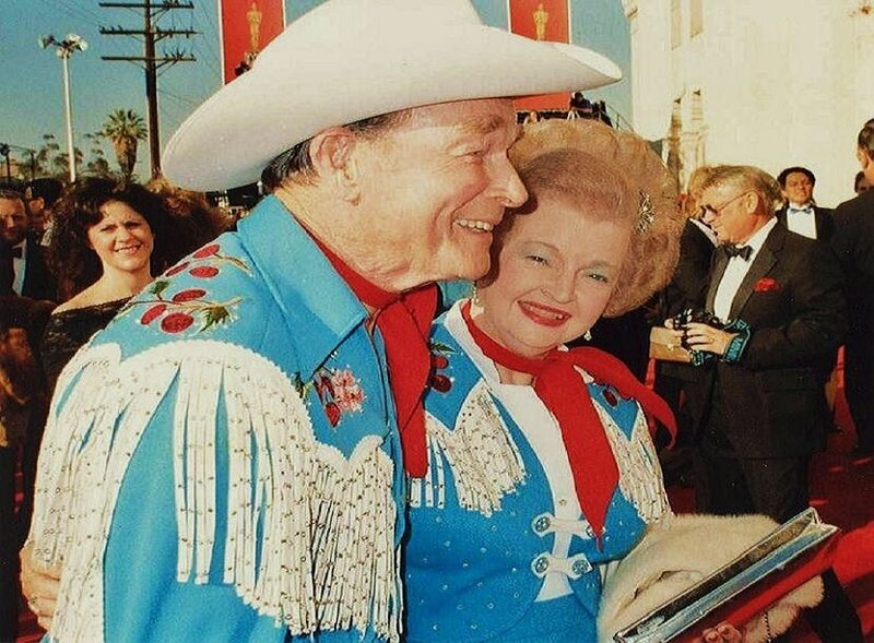 Cowboy couple on red carpet