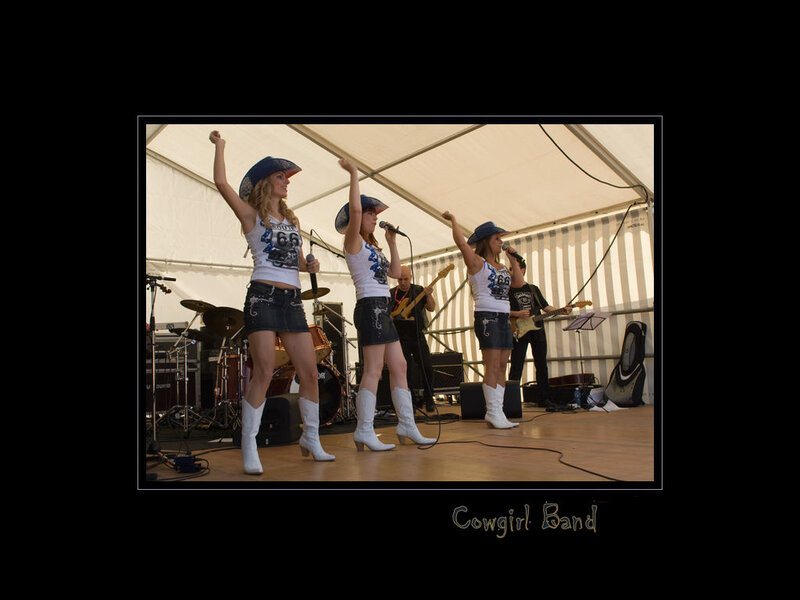 Cowgirl Band Performing