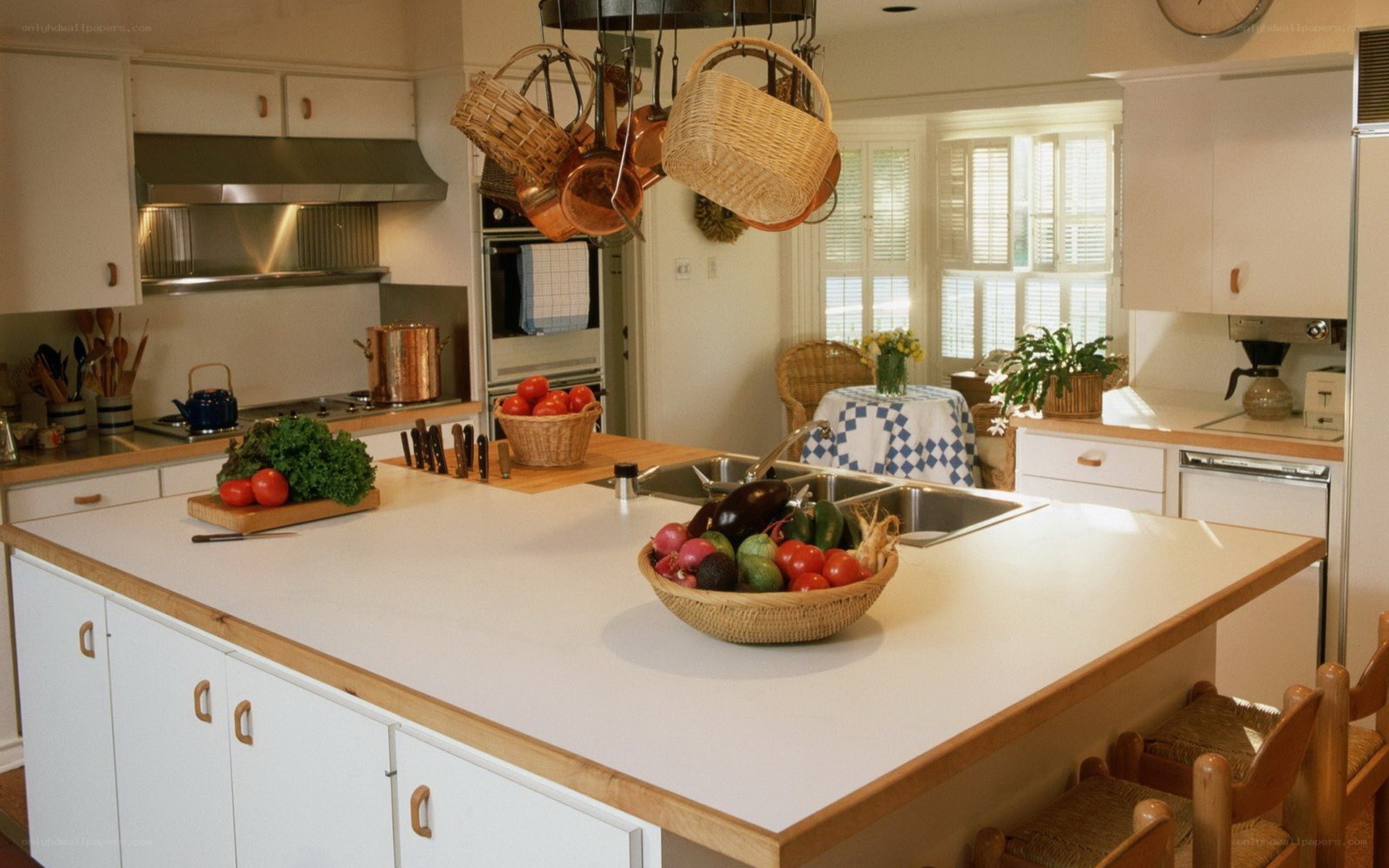 cozy kitchen with fruit basket