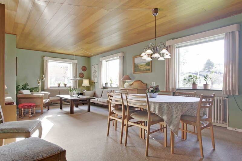 cozy living and dining room