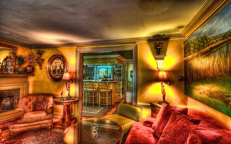 Cozy Living Room Interior — Red