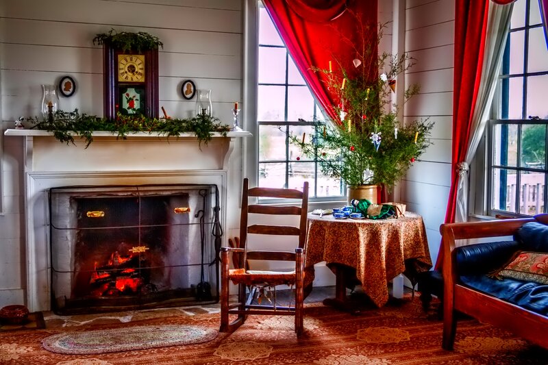 Cozy Living Room — Red, Warm, Winter
