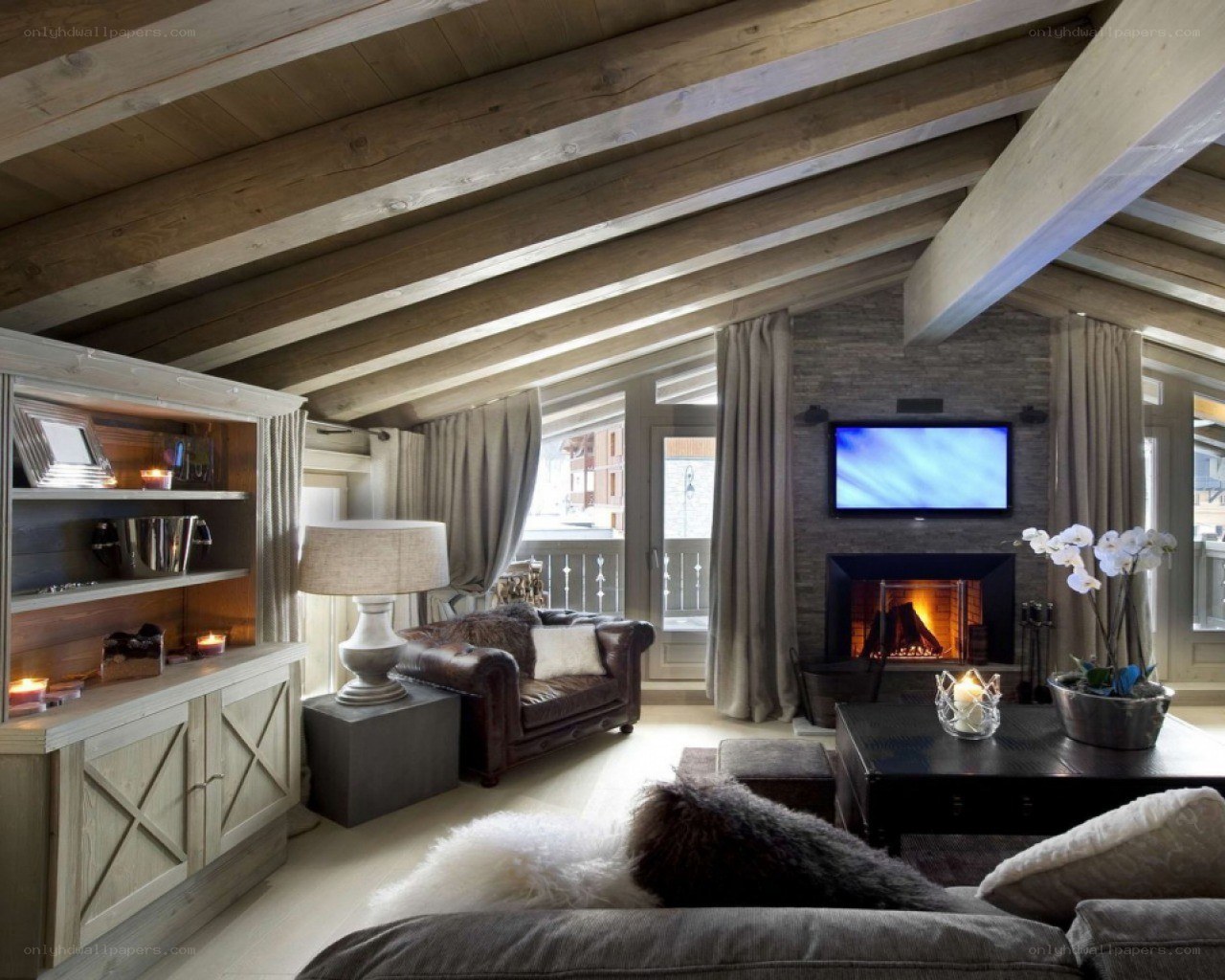Cozy living room with fireplace