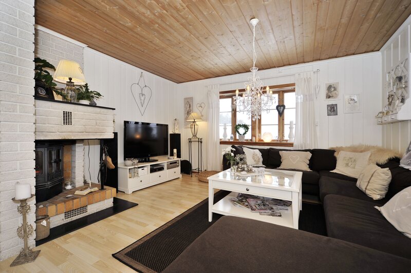 Cozy living room with fireplace