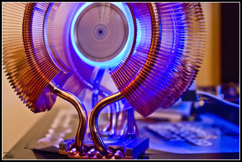 CPU cooler with blue LED