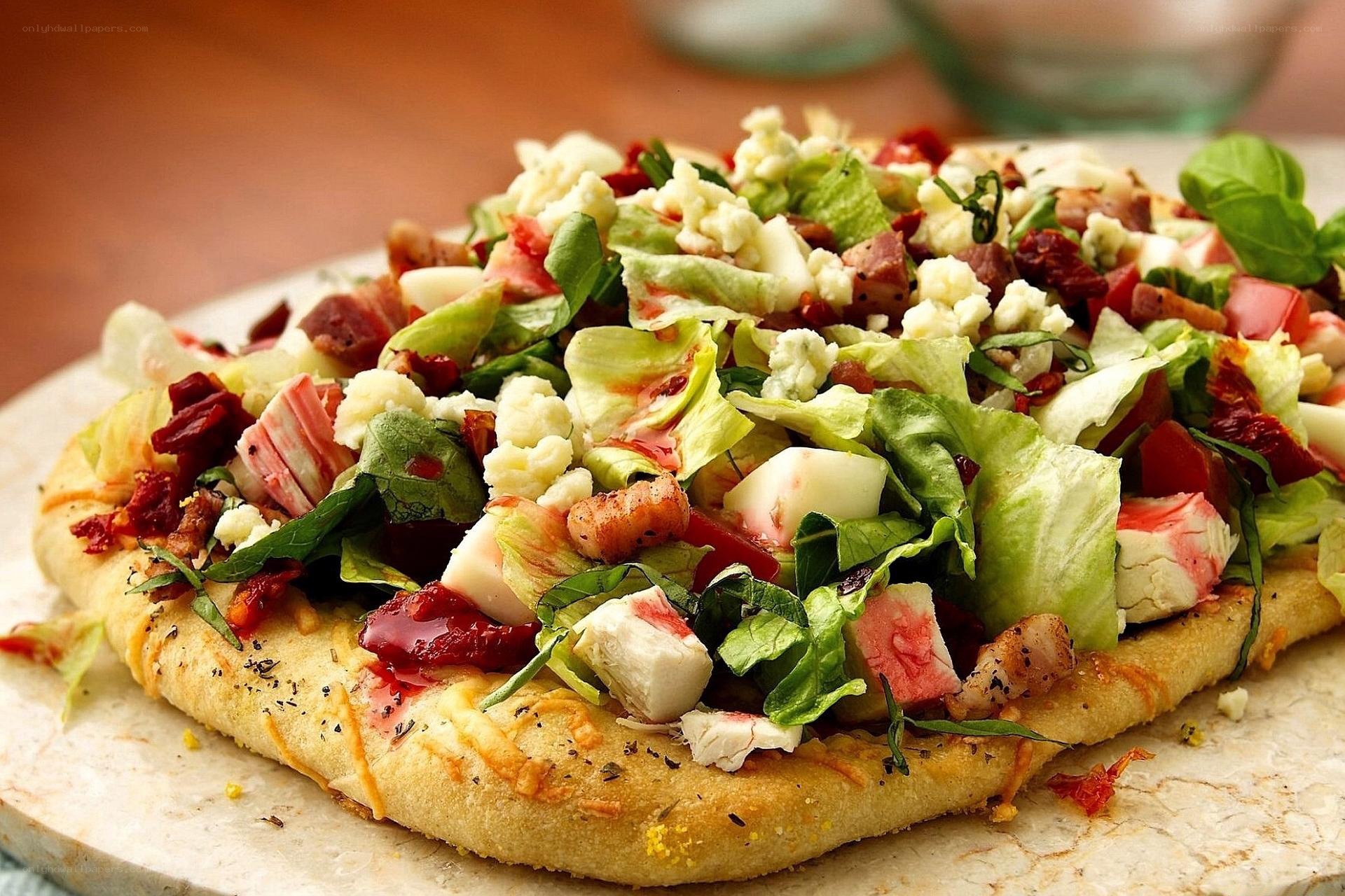 Crab and bacon pizza