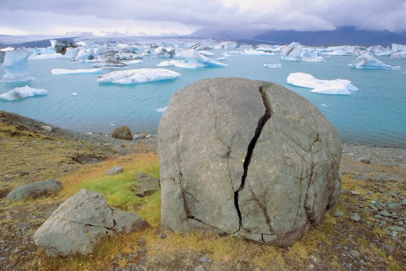 Cracked Boulder on Shore — Gray, Serene, Winter