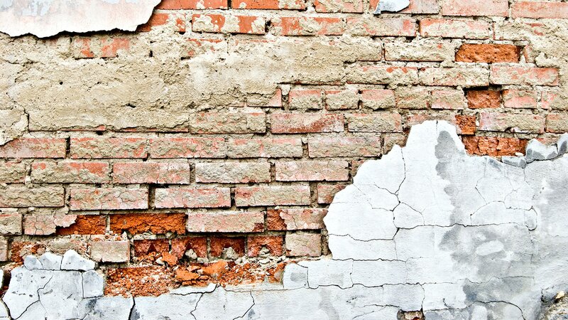 Cracked Brick Wall — Red, Dull