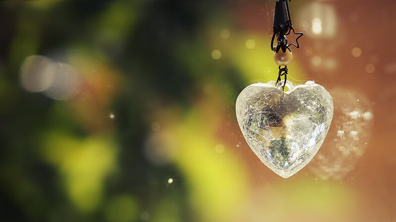 Cracked Glass Heart Ornament