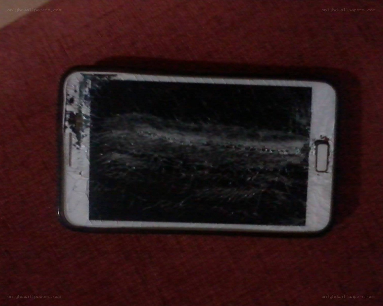 cracked smartphone screen