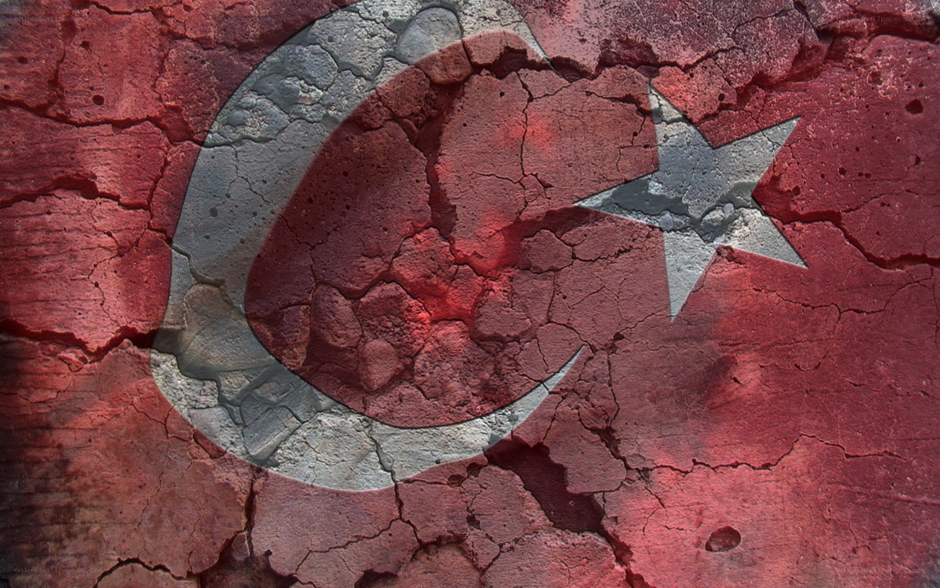 cracked turkish flag