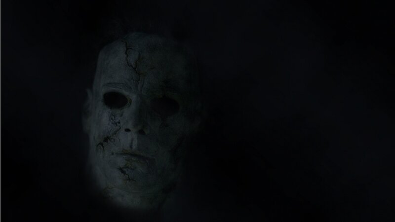 Cracked White Mask — Black