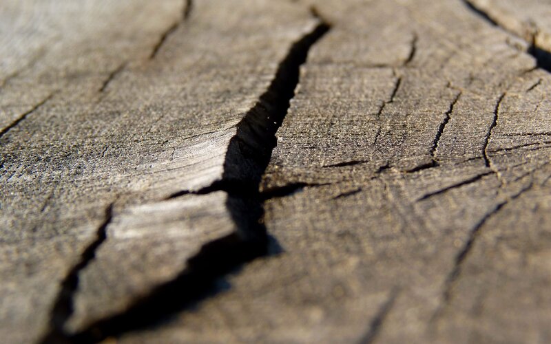 Cracked Wooden Surface — Brown, Dramatic