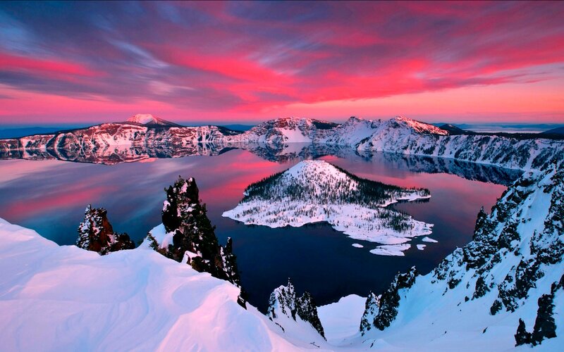 Crater Lake at Sunrise — Pink