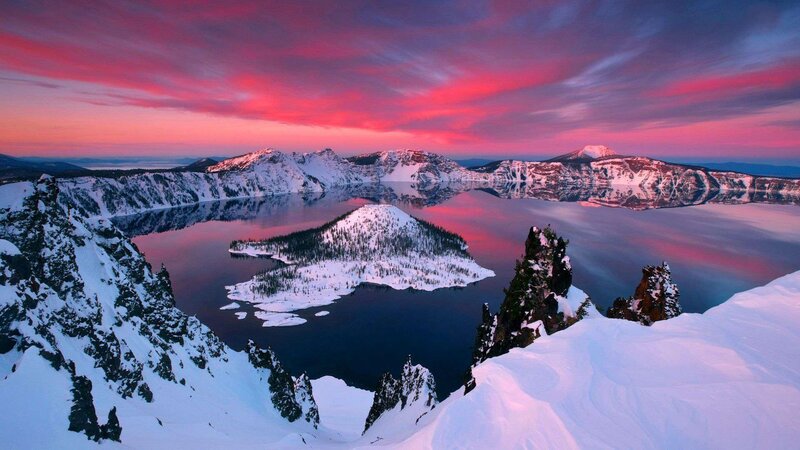Crater Lake at Sunset — Pink, Dramatic