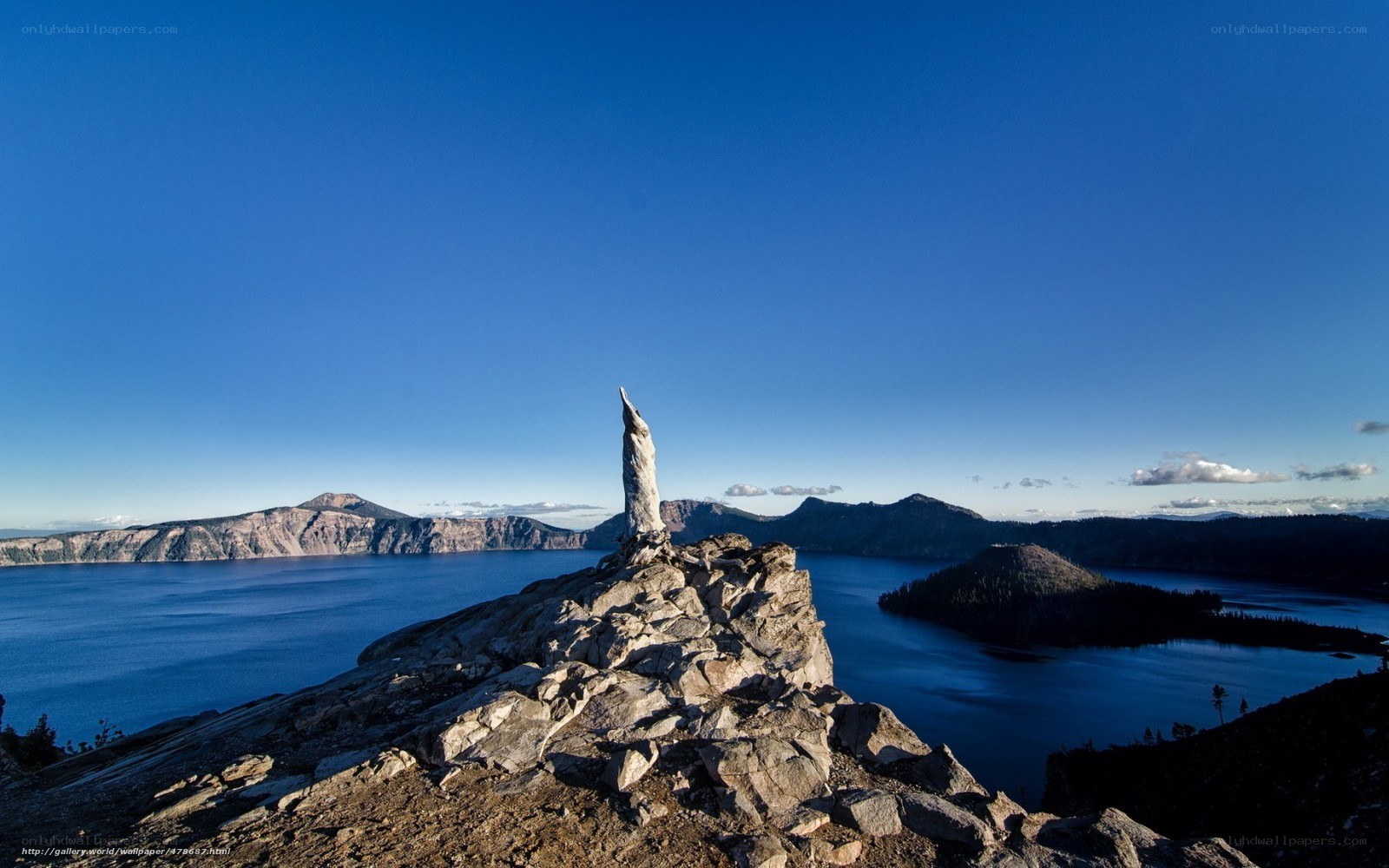 Crater Lake rock formation