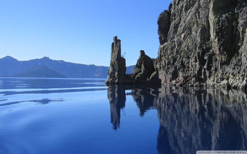 Crater Lake rock formations
