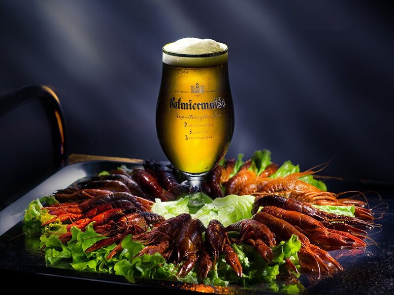 Crayfish and Beer — Black