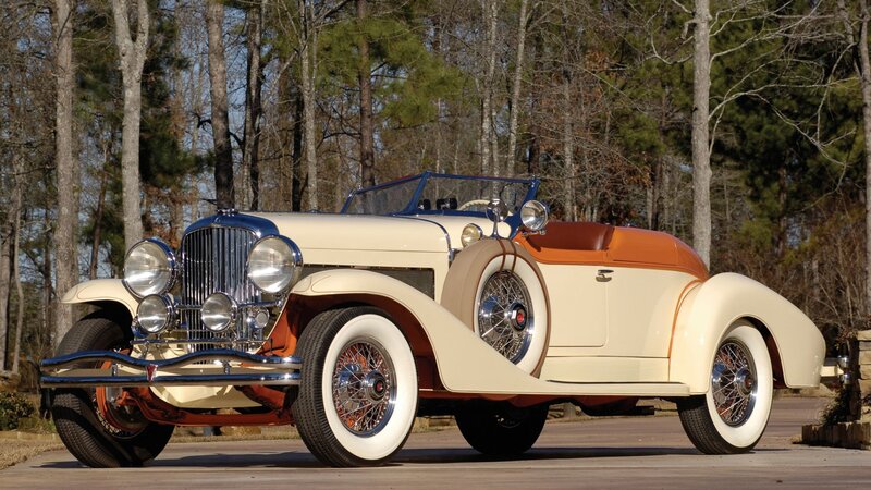 Cream and Orange Vintage Car — Serene