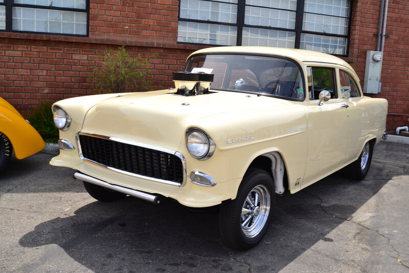 Cream-colored Classic Car — Cream, Calm, Afternoon, Photograph, Brick Building