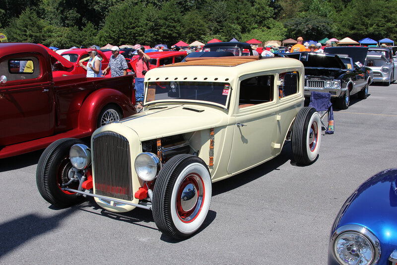 Cream-colored Hot Rod — Cream