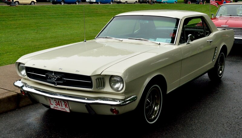 Cream-colored Mustang