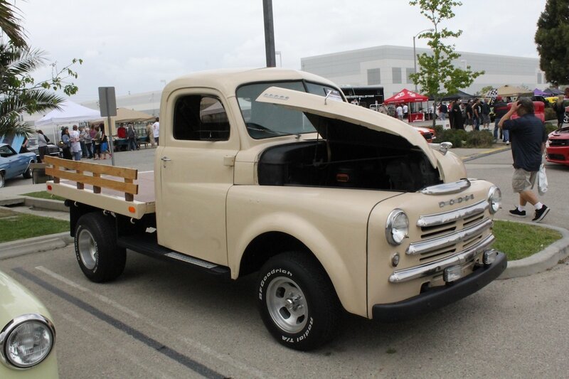Cream-colored Vintage Truck — Beige