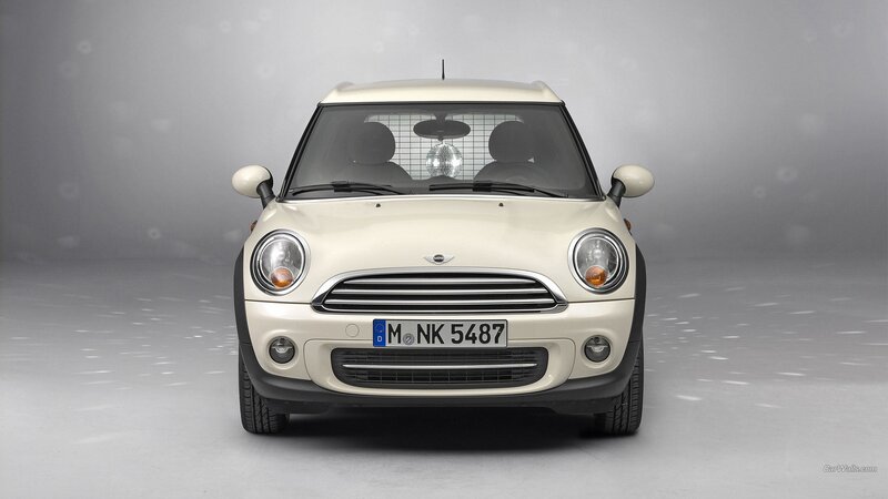 Cream Mini Cooper