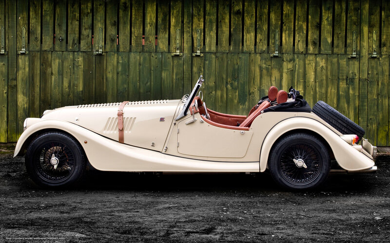 Cream Vintage Roadster