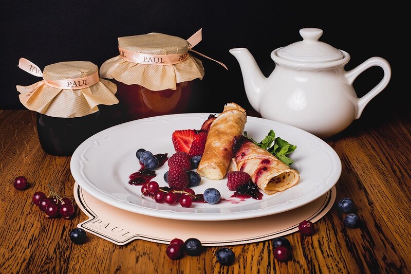 Crepes with Berries — White