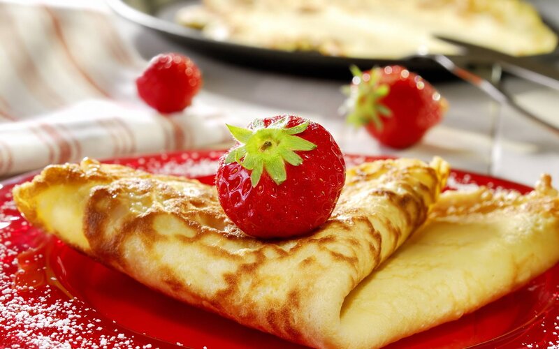 Crepes with Strawberries — Red