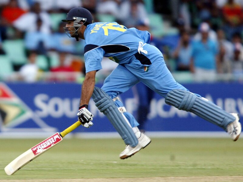 Cricketer Batting — Blue, Active