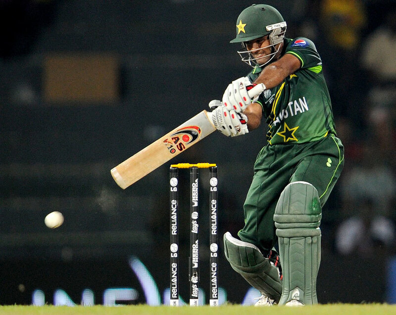 Cricketer Batting — Green