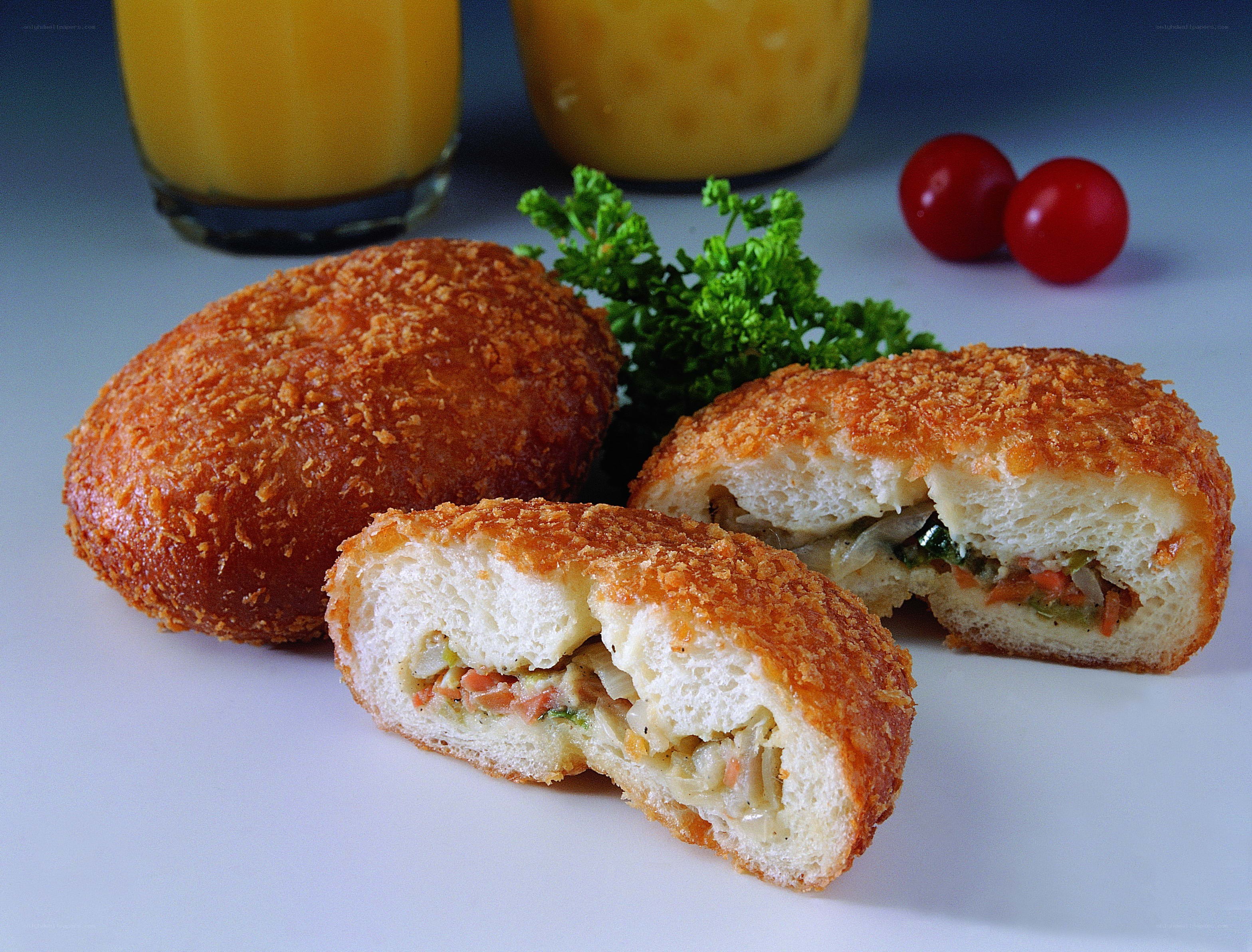 crispy bread rolls with filling