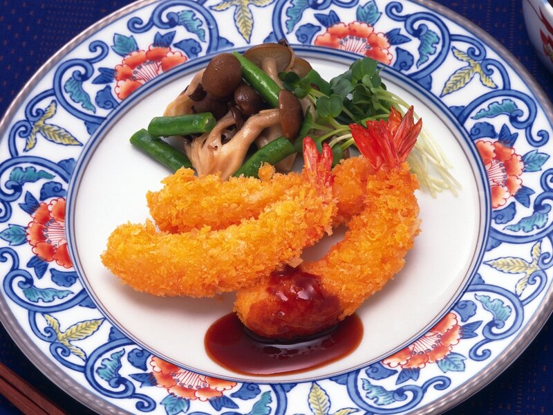 Crispy shrimp tempura dish