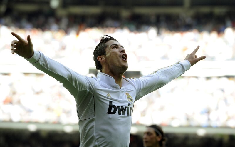 Cristiano Ronaldo celebrates goal