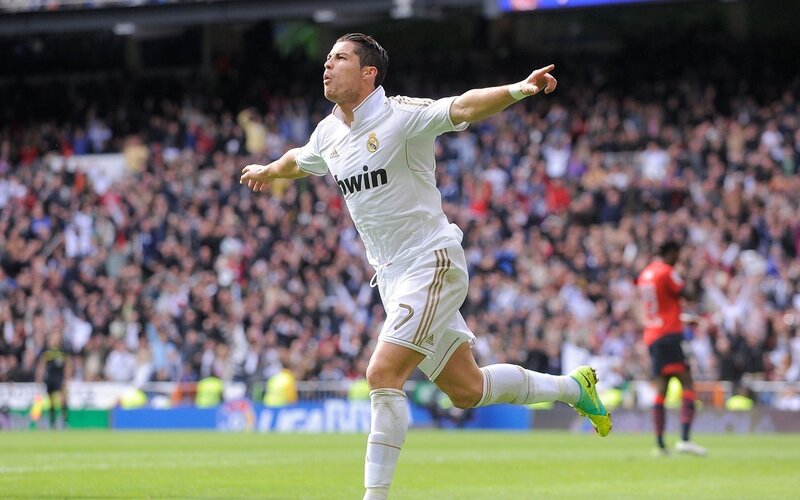 Cristiano Ronaldo celebrates goal
