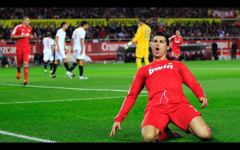 Cristiano Ronaldo celebrates goal