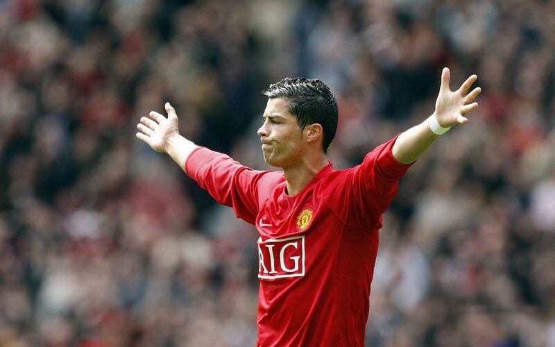 Cristiano Ronaldo celebrating