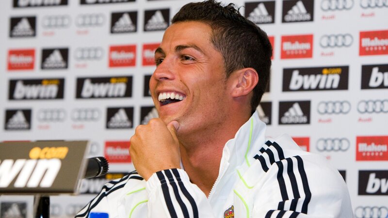 Cristiano Ronaldo laughing at press conference