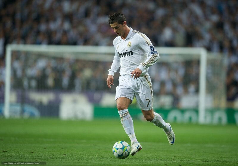 Cristiano Ronaldo playing football