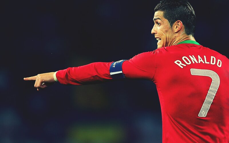 Cristiano Ronaldo pointing