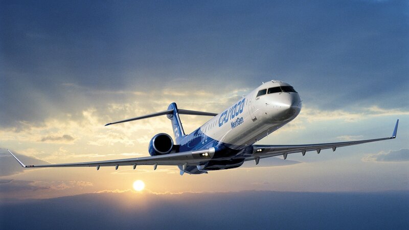CRJ-900 aircraft in flight