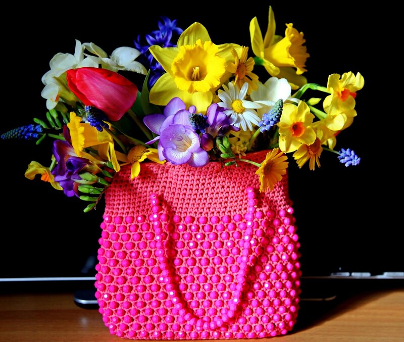 Crocheted Bag with Flowers — Pink