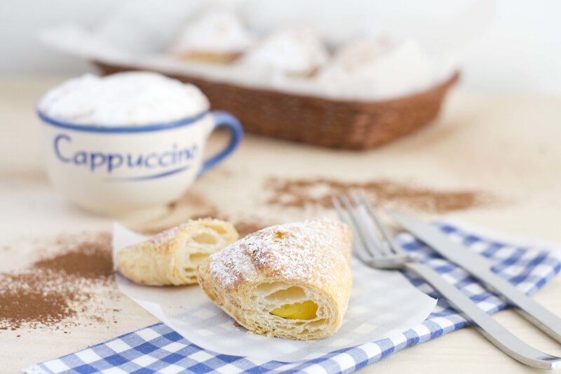 Croissant with Cappuccino