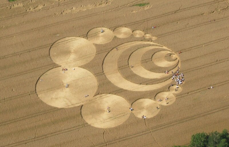 Crop Circle Design — Brown