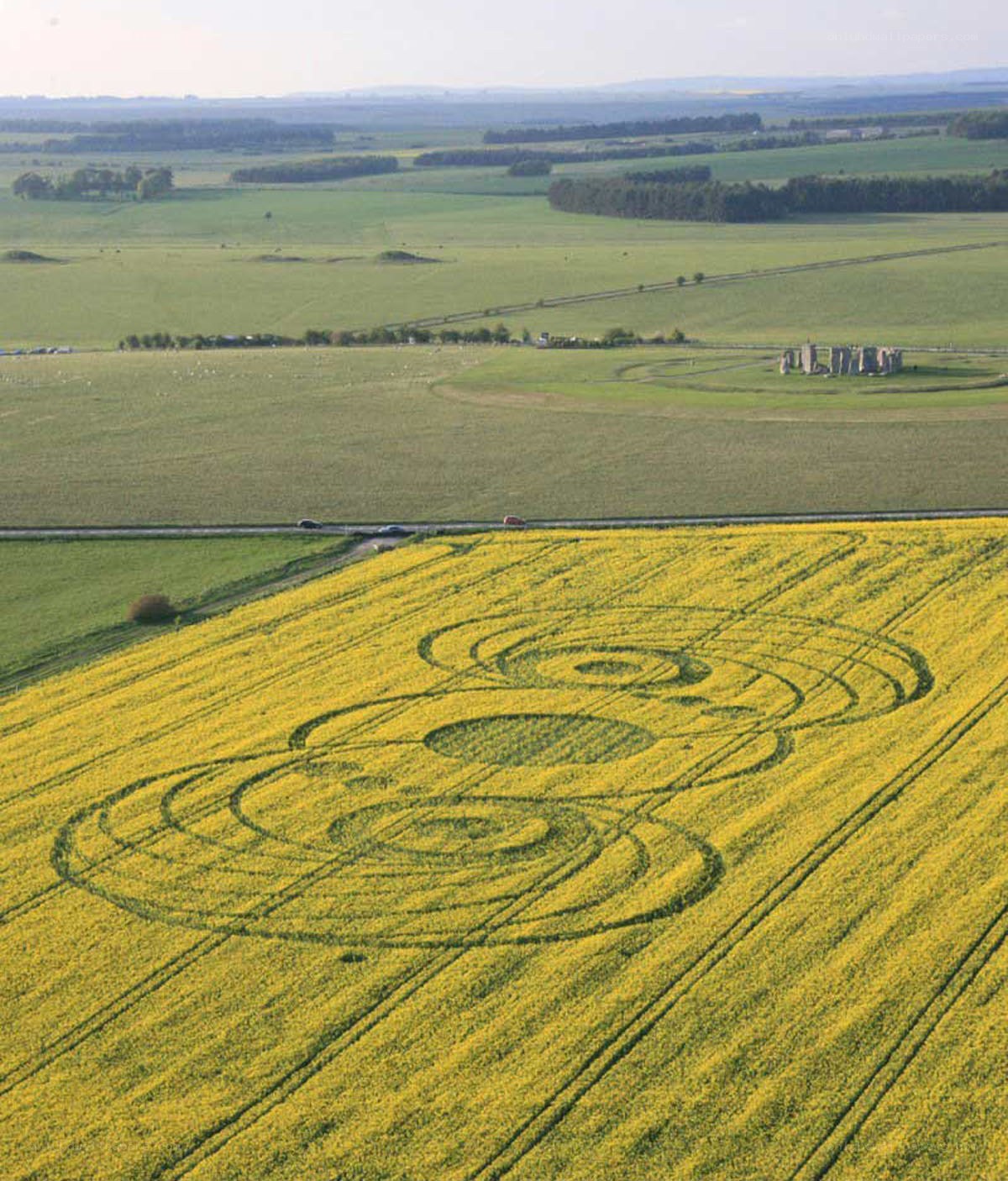 Crop circle near Stonehenge