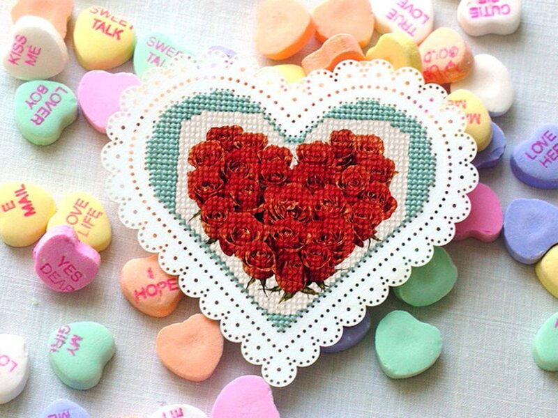 Cross-stitch Heart with Roses