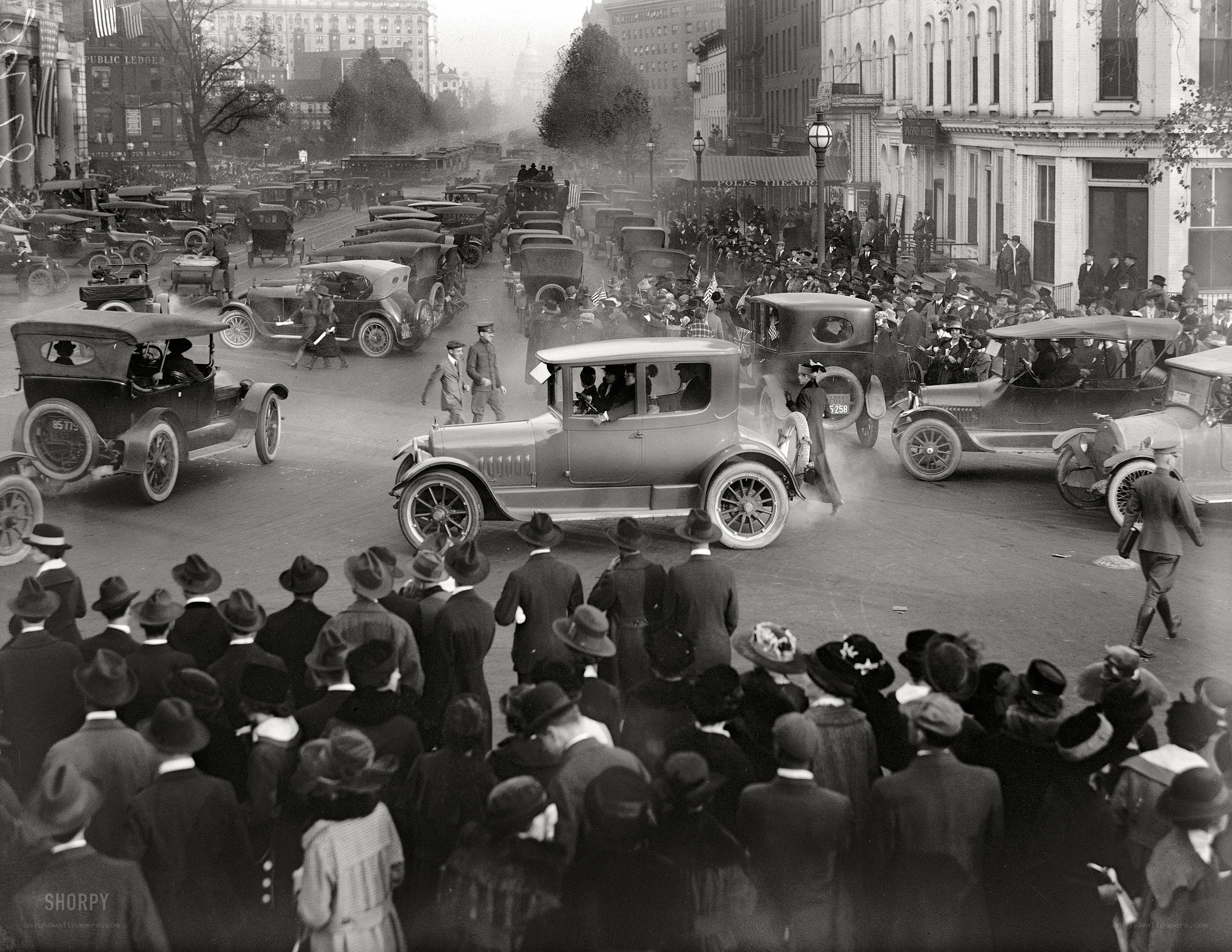 Crowd at a car parade
