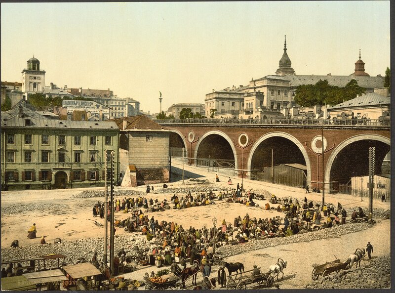 Crowd at Market Square